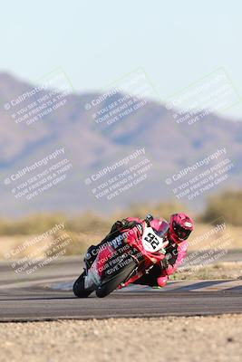 media/Dec-07-2025-CVMA (Sun) [[3e7d2de5dc]]/Race 16-Formula Middleweight/